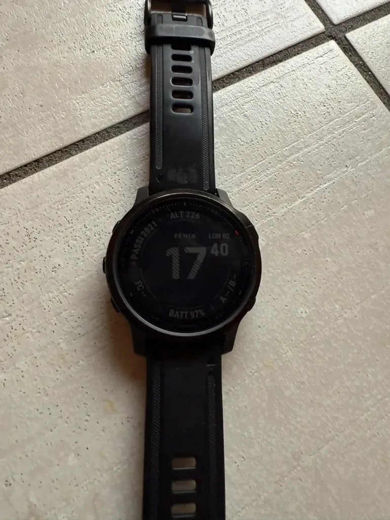 Used Garmin Fenix 6s pro bike — image 10 of 10