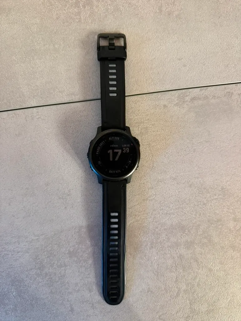Used Garmin Fenix 6s pro bike — image 3 of 10