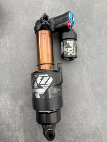 Fox FLOAT X2 Factory 2022 bike d'occasion — image 2 sur 3