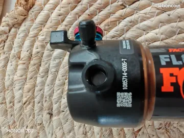 Fox Float Factory Series 2024 bike de segunda mano — imagen 4 de 6