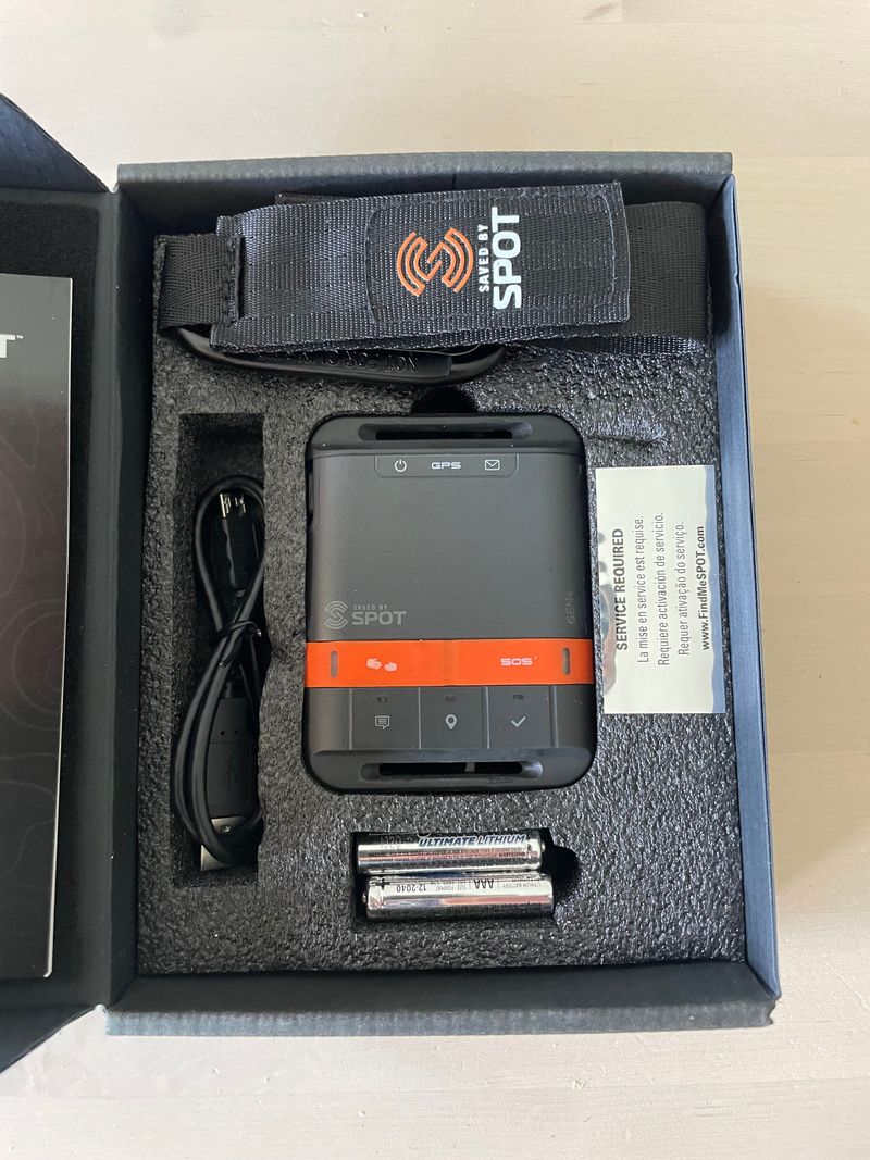 Used Spot Gen4 Satellite GPS Messenger Hiking