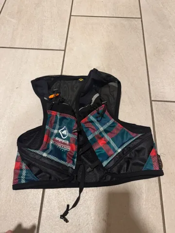 Used Ghost Vest 4 bike — image 1 of 4