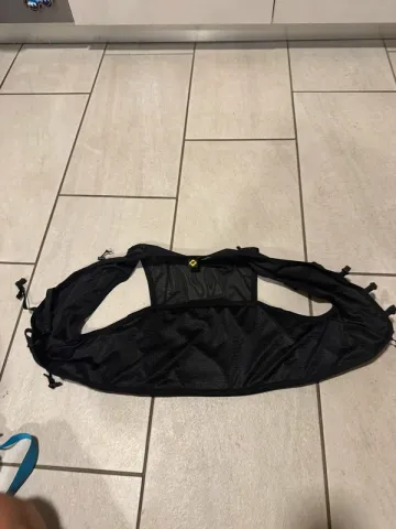 Used Ghost Vest 4 bike — image 2 of 4