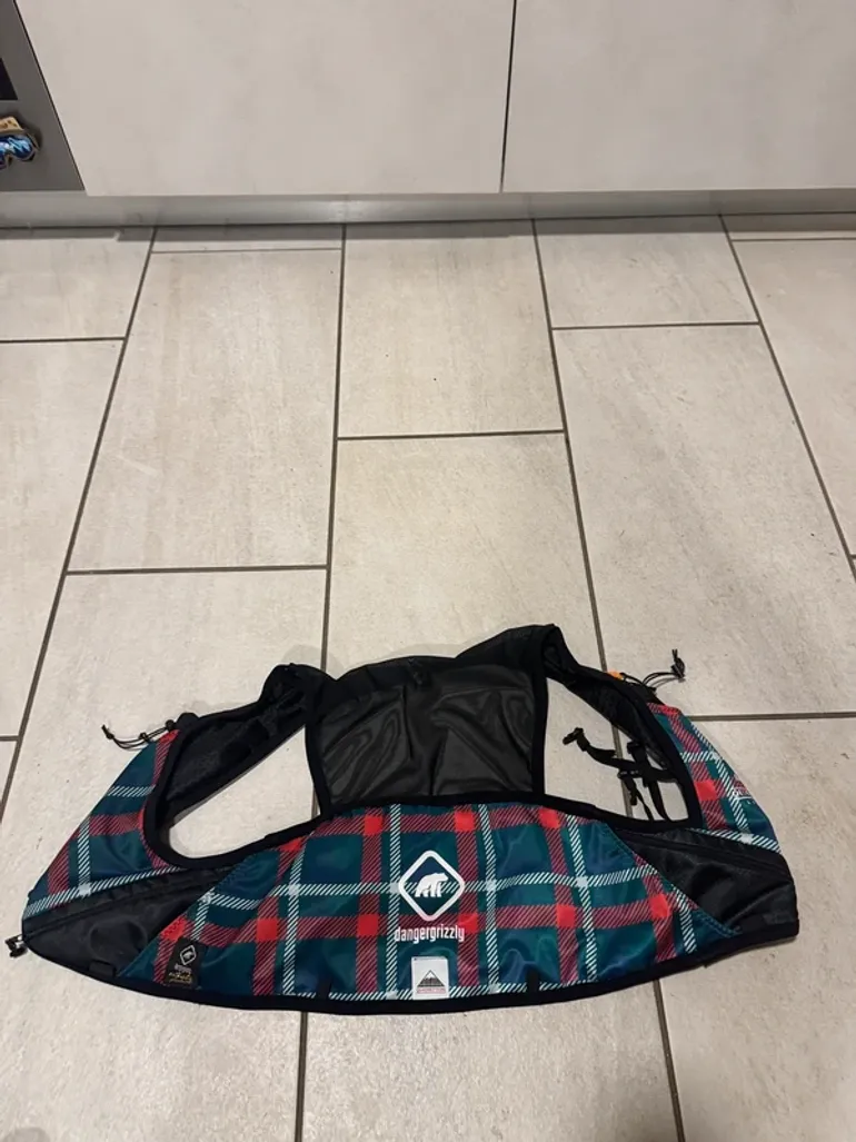 Used Ghost Vest 4 bike — image 4 of 4