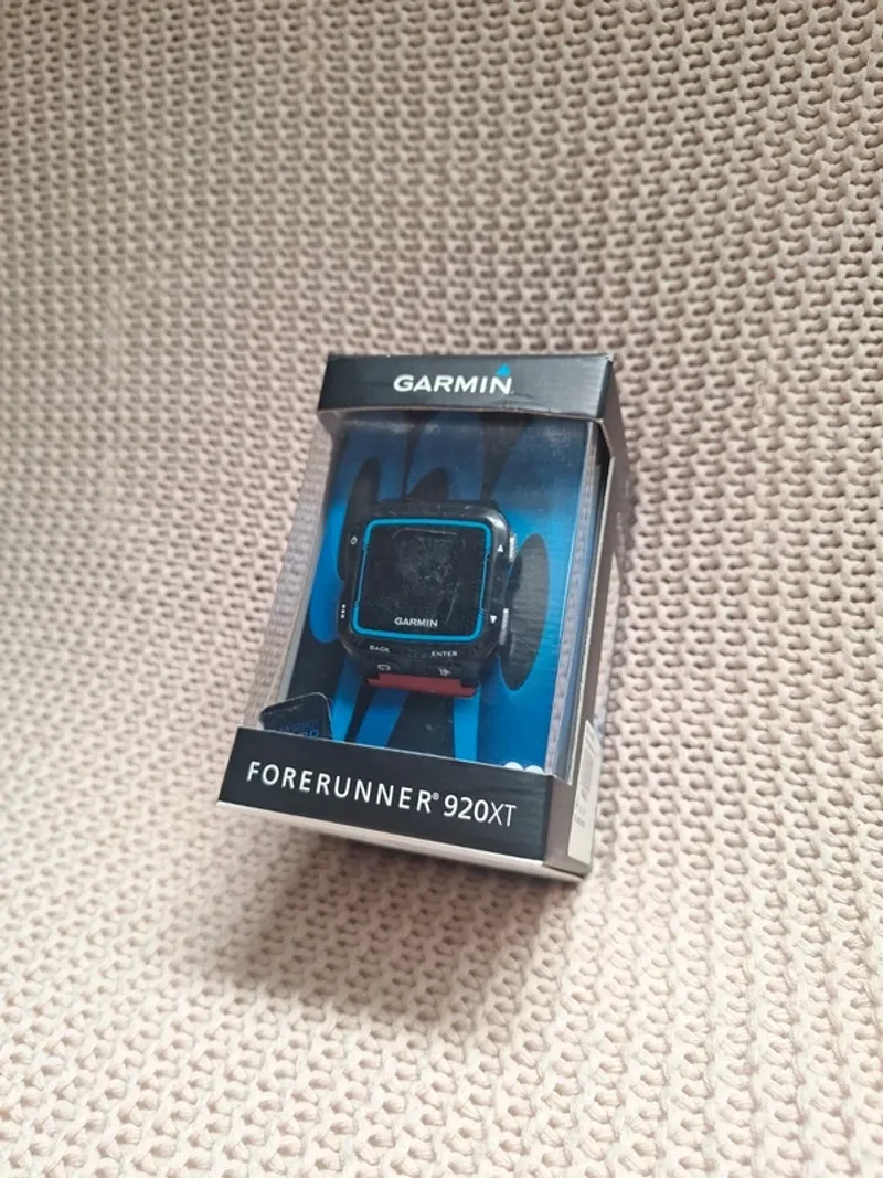 Used Garmin Forerunner 920XT Electronics