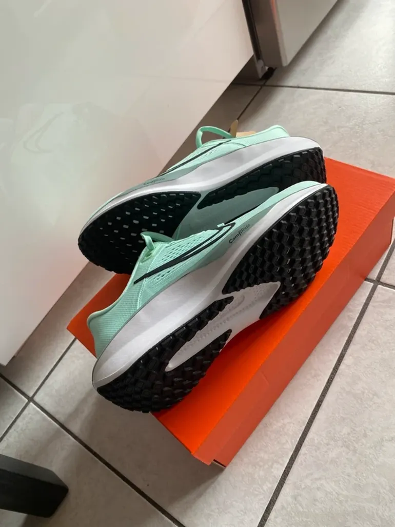 Used Nike QUEST 6 bike — image 8 of 10