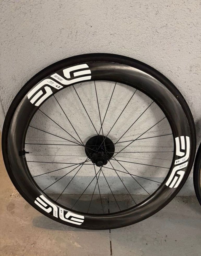 Używany Enve SES 4.5 Wheels bike — zdjęcie 2 z 5