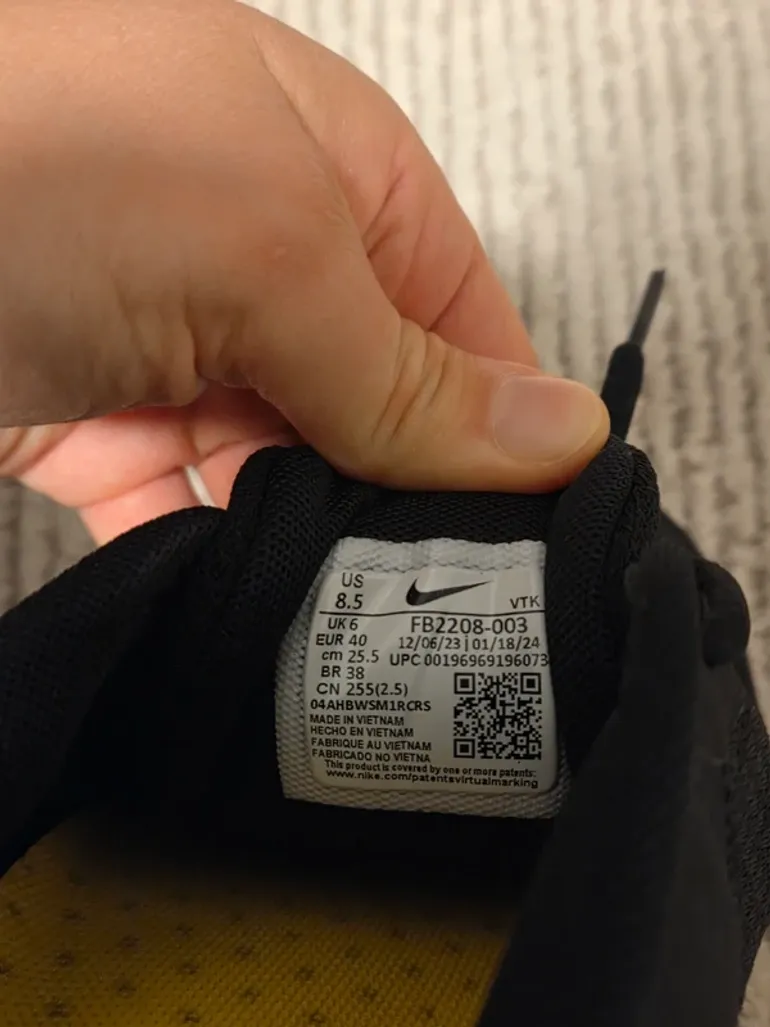 Used Nike Revolution 7 bike — image 4 of 5
