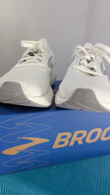 Tweedehands Brooks Running Shoes bike — afbeelding 4 van 6