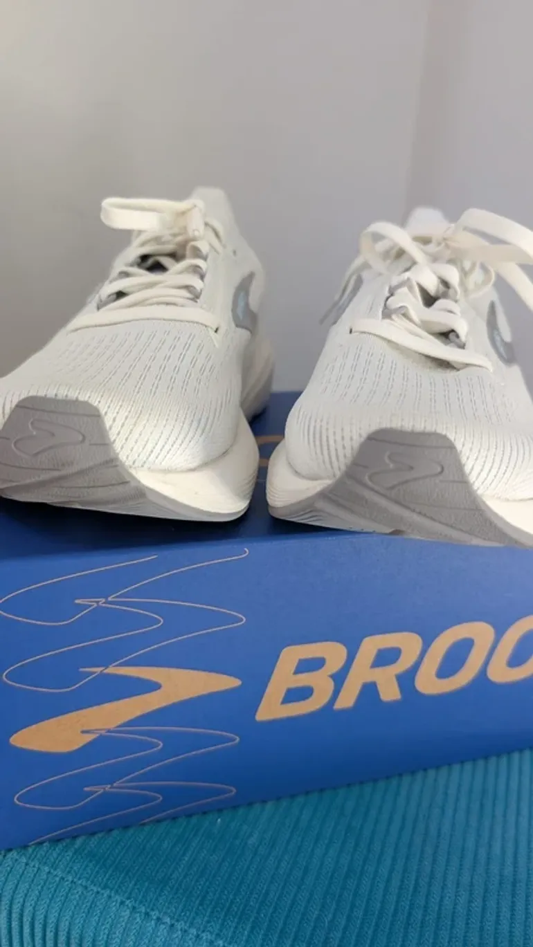 Tweedehands Brooks Running Shoes bike — afbeelding 4 van 6