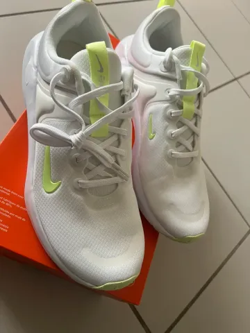 Použité Nike In Season TR 14 bike — obrázek 1 z 7