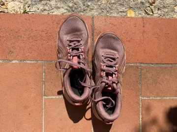 Käytetty Asics Running Shoes bike — kuva 2 / 4