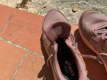Käytetty Asics Running Shoes bike — kuva 4 / 4