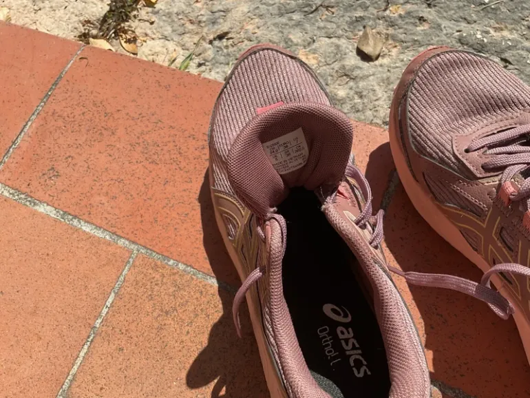 Käytetty Asics Running Shoes bike — kuva 4 / 4