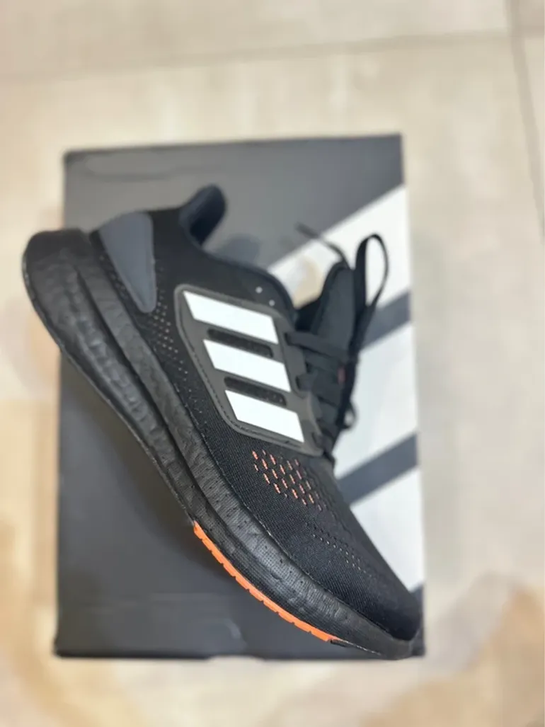 Used Adidas Pureboost 22 bike — image 2 of 7
