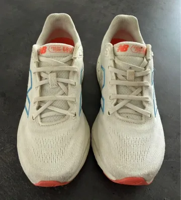 Used New Balance Fresh Foam 680v8 bike — image 1 of 4