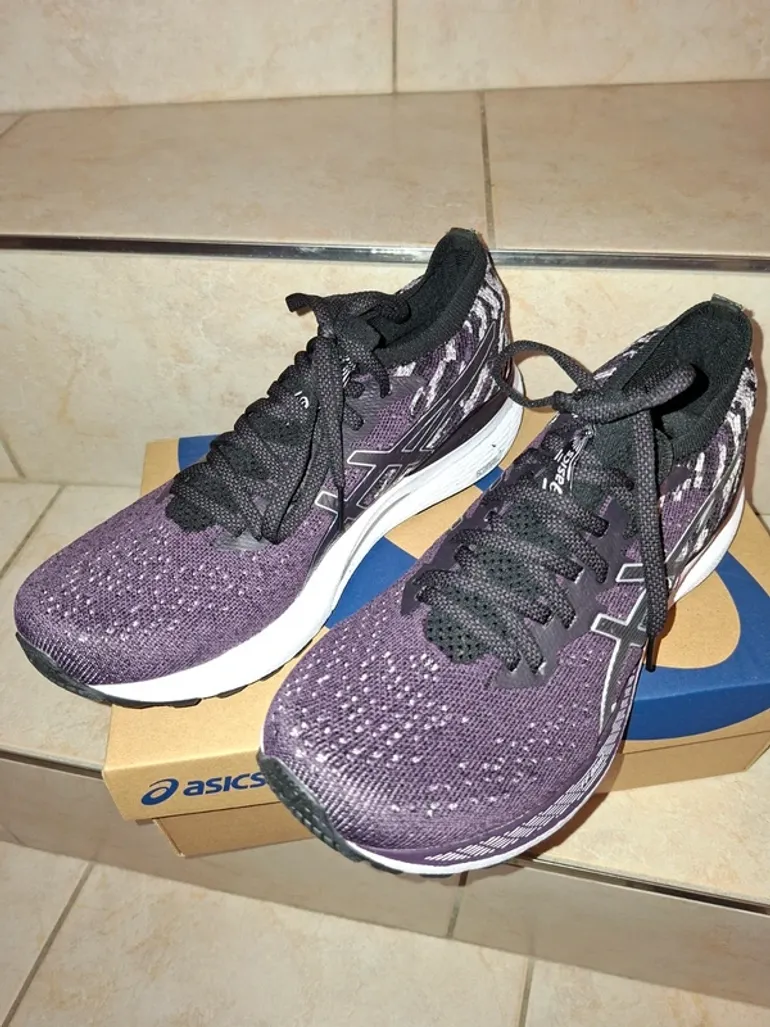 Used Asics Gel-Kayano 28 MK bike — image 1 of 7
