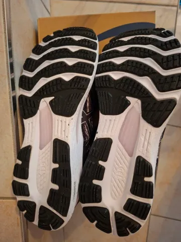 Used Asics Gel-Kayano 28 MK bike — image 7 of 7