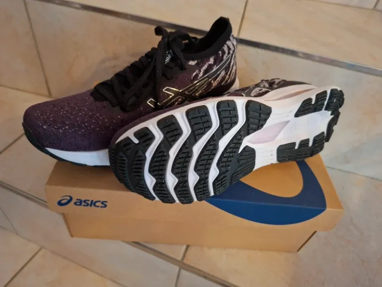 Used Asics Gel-Kayano 28 MK bike — image 2 of 7