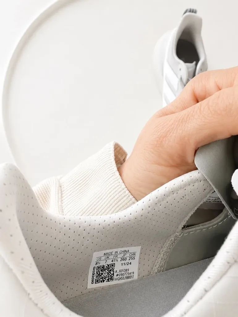 Używany Adidas Ultraboost Light bike — zdjęcie 4 z 5