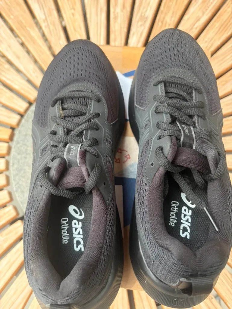 Tweedehands Asics Gel Contend 9 bike — afbeelding 4 van 6