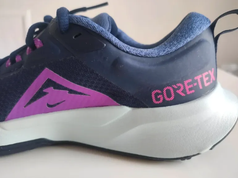 Used Nike Junipero Trail 2 GTX bike — image 9 of 15