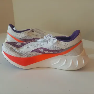 Used Saucony Endorphin Pro 4 bike — image 2 of 5