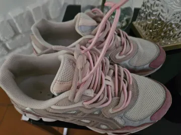 Tweedehands Asics Sportschuhe bike — afbeelding 1 van 4