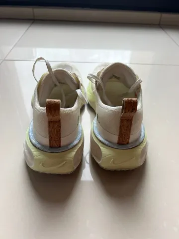 Tweedehands Nike Invincible 3 bike — afbeelding 4 van 9