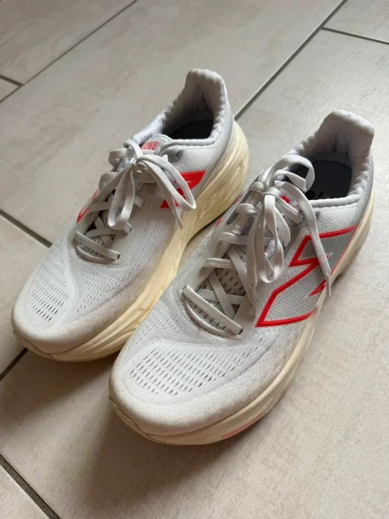 Used New Balance Fresh Foam 1080 bike — image 3 of 11