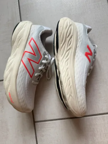 Used New Balance Fresh Foam 1080 bike — image 4 of 11