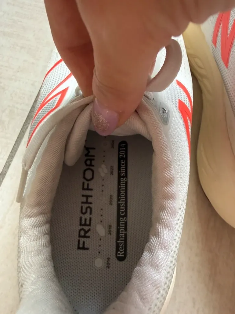Used New Balance Fresh Foam 1080 bike — image 10 of 11