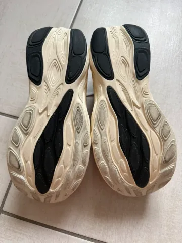 Used New Balance Fresh Foam 1080 bike — image 6 of 11