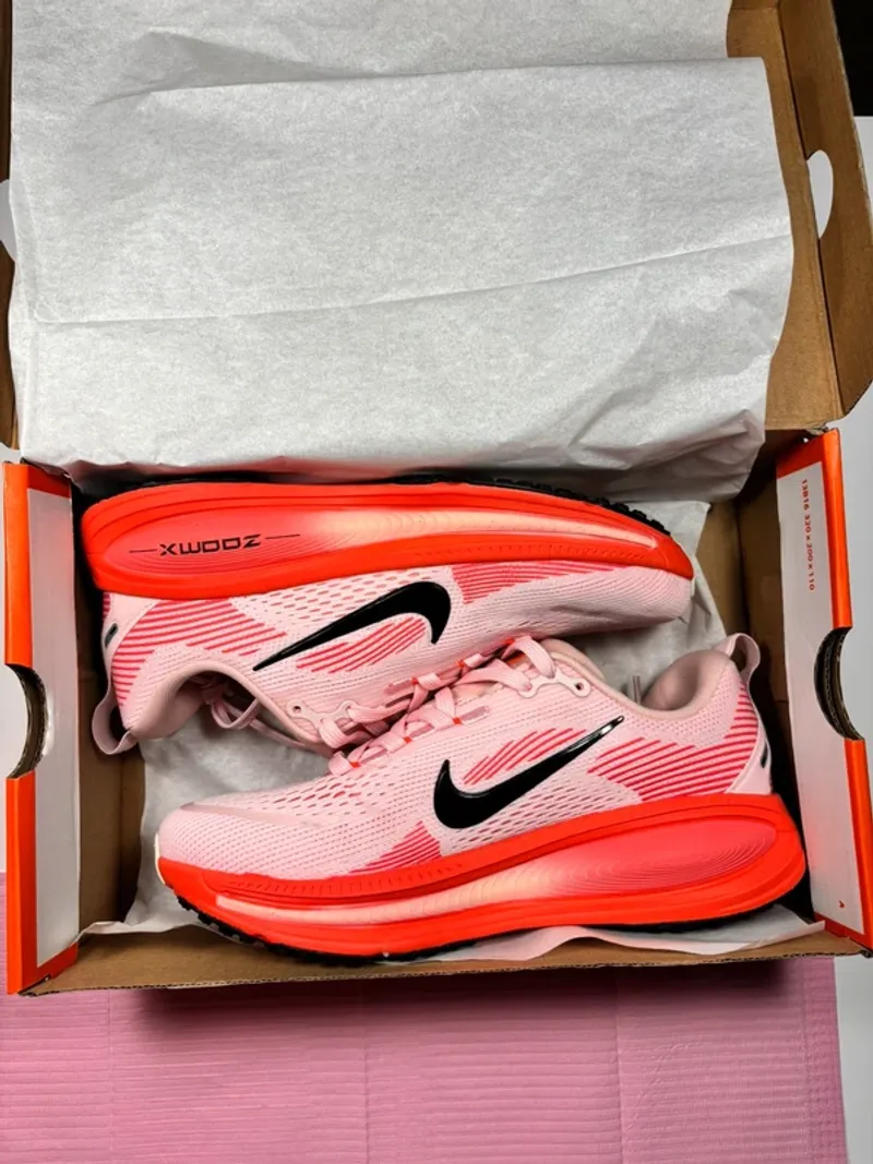 Použité Orange Vomero 18 Running Shoes