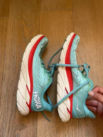 Used Hoka Clifton 8 bike — image 3 of 6
