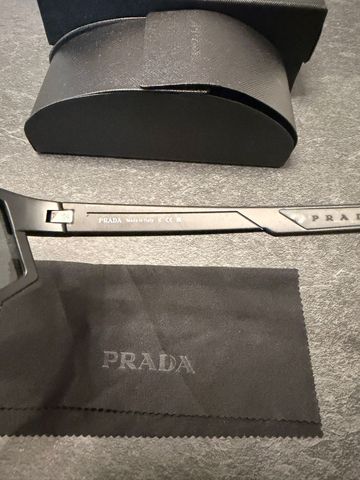 Použité prada Sunglasses bike — obrázek 2 z 4