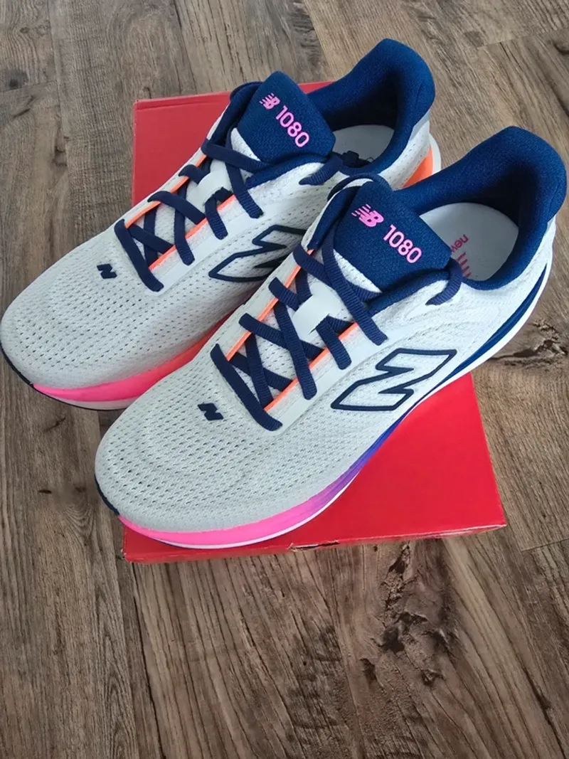 Použité New Balance 1080 V15 Running Shoes