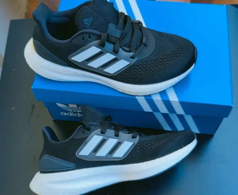 Used Adidas Running Shoes bike — image 4 of 8