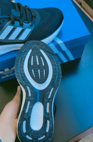 Used Adidas Running Shoes bike — image 3 of 8