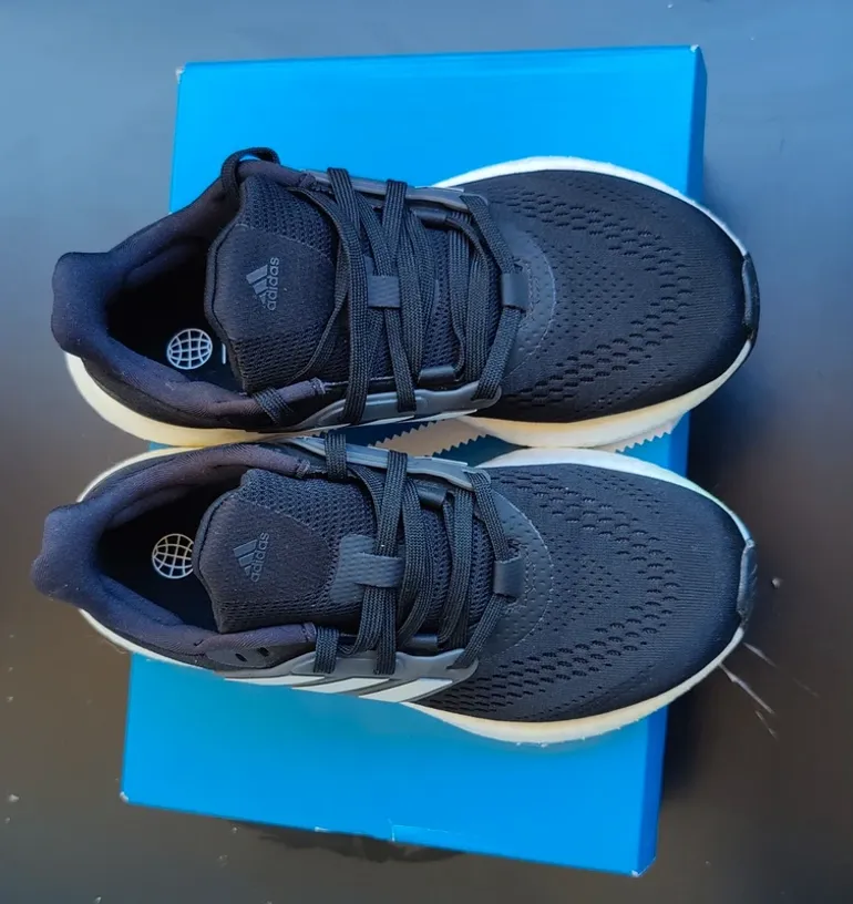 Used Adidas Running Shoes bike — image 6 of 8