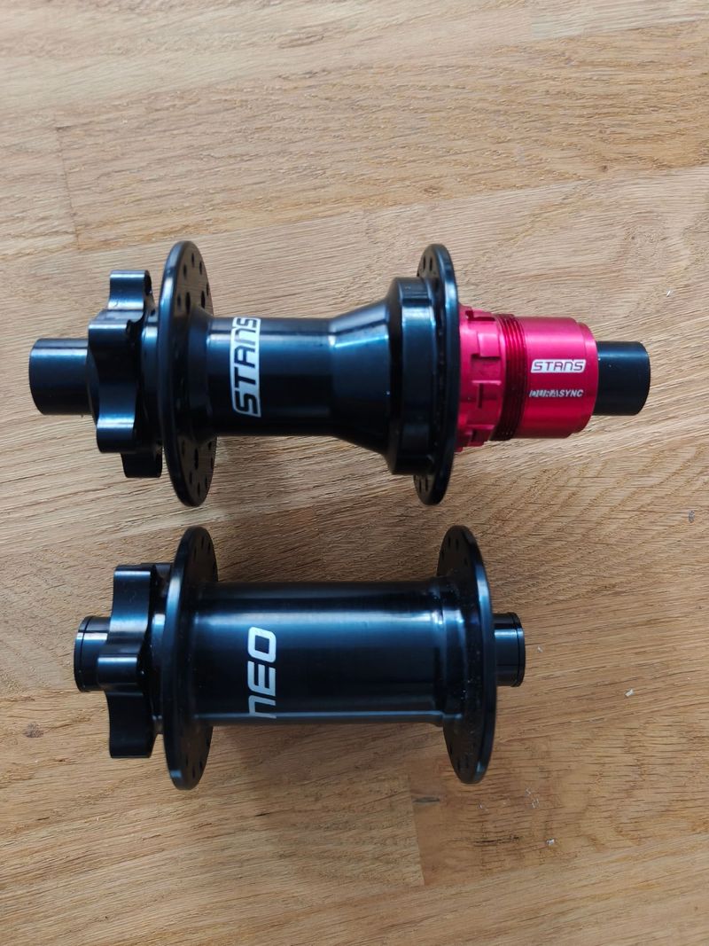 Used Stans Notubes ZTR Neo Wheels