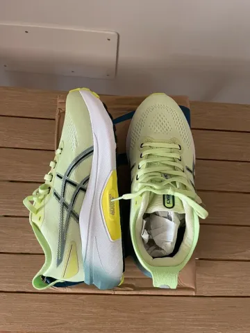 Used Asics Kayano bike — image 3 of 5