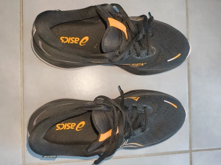 Used Asics Cumulus bike — image 4 of 5