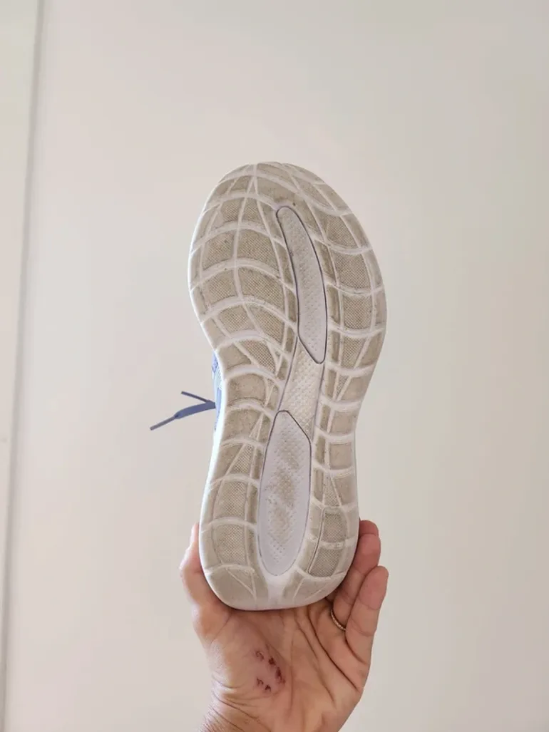 Used Asics Gel Cumulus 28 bike — image 4 of 5