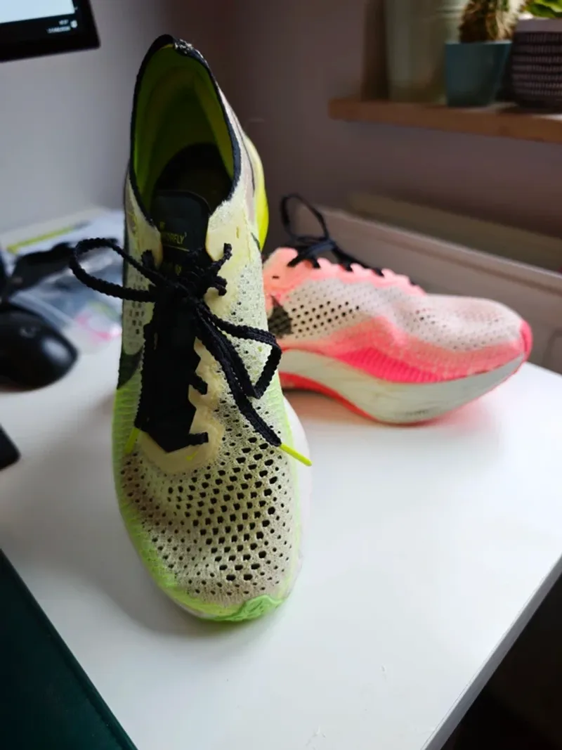 Used Nike Carbon plated running shoes Running Shoes