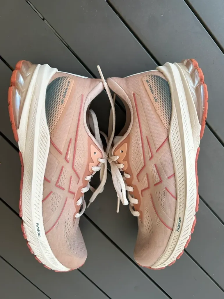 Used Asics GT-1000 12 bike — image 4 of 10