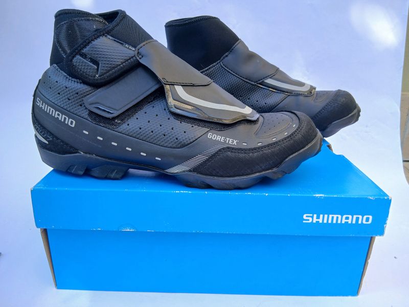 Shimano GORE TEX SH-MW700-S-L Cycling Shoes usato