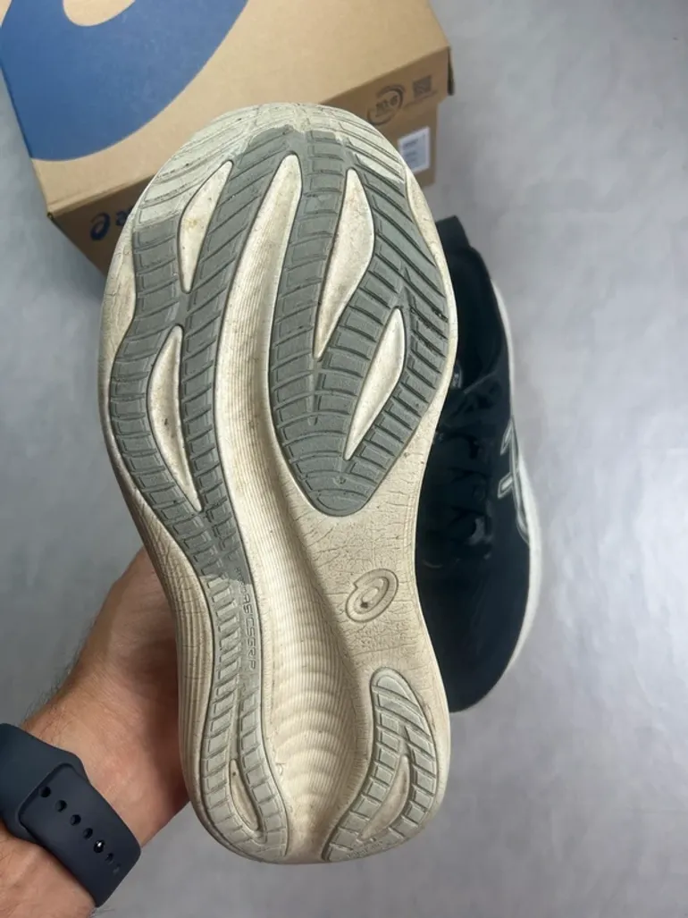 Used Asics Gel Nimbus 27 bike — image 7 of 9