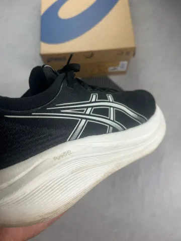 Used Asics Gel Nimbus 27 bike — image 2 of 9