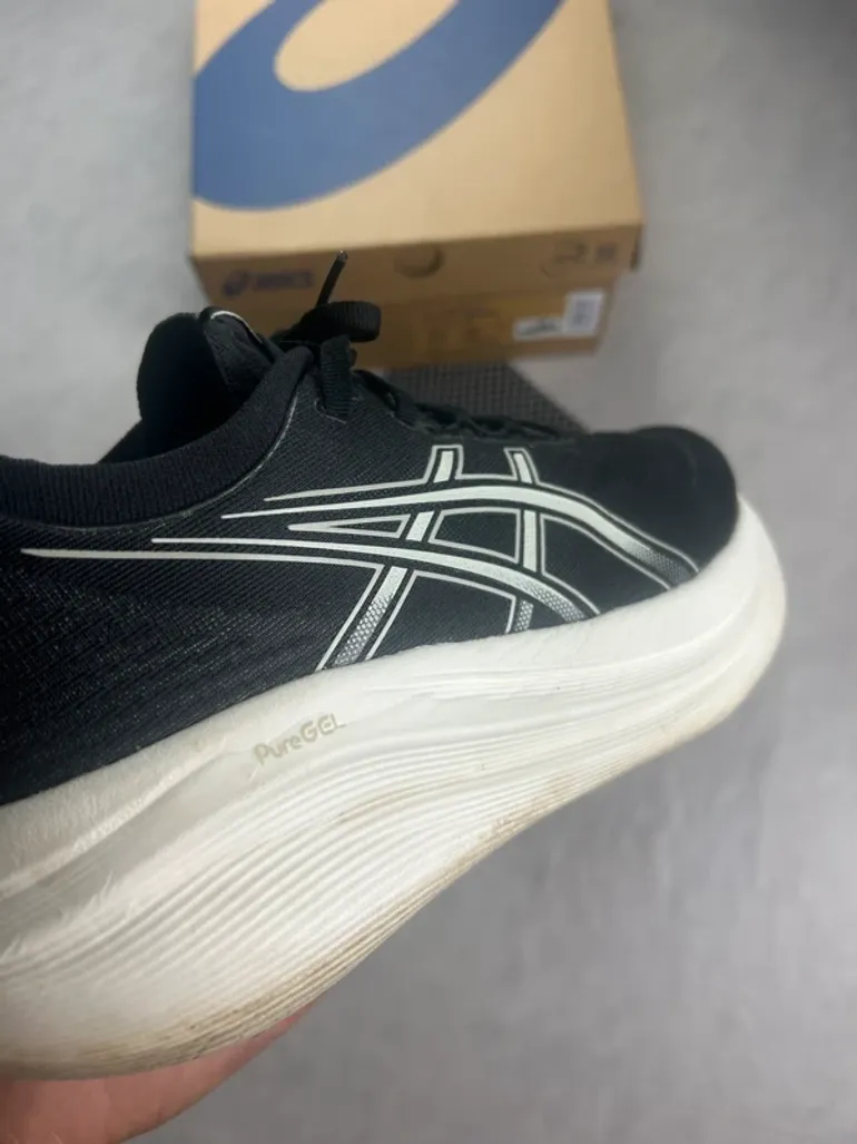 Used Asics Gel Nimbus 27 bike — image 2 of 9